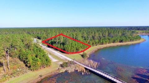 87 Torrey Pine Trl, Overstreet, FL 32465