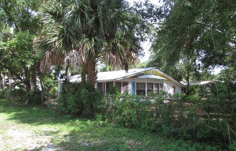 311 Ave D, Carrabelle, FL 32322 photo 8