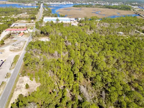 114 Timber Ln, Carrabelle, FL 32322 photo 2