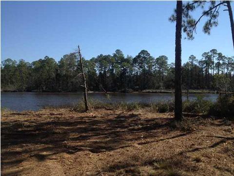 512 S Long St, Overstreet, FL 32456