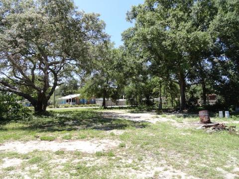 412 Ave K, Carrabelle, FL 32322 photo 2