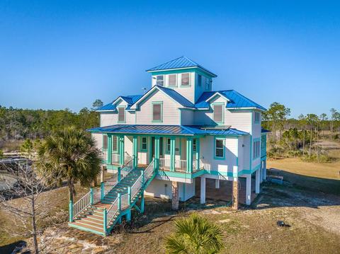 713 Mill Rd, Carrabelle, FL 32322 photo 1