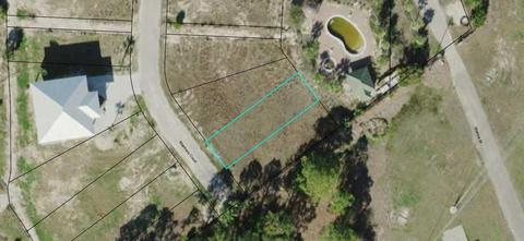 852 Mariners Ct, Carrabelle, FL 32322 photo 1