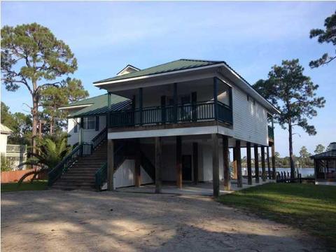 431 River Rd, Carrabelle, FL 32322 photo 1