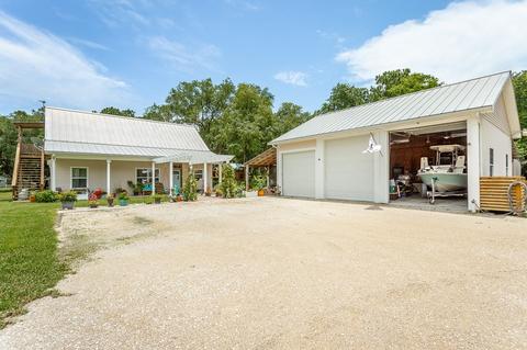 2610 Oak St, Carrabelle, FL 32322 photo 5