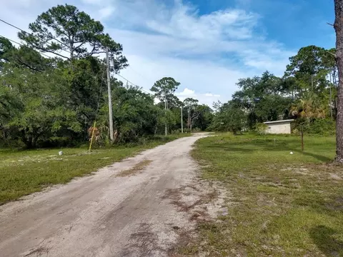 1723 Spacey Dr, Carrabelle, FL 32322 photo 12