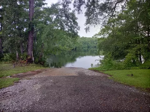 205 Longleaf Rd, Eastpoint, FL 32328 photo 2