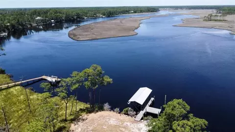 578 River Rd, Carrabelle, FL 32322 photo 1