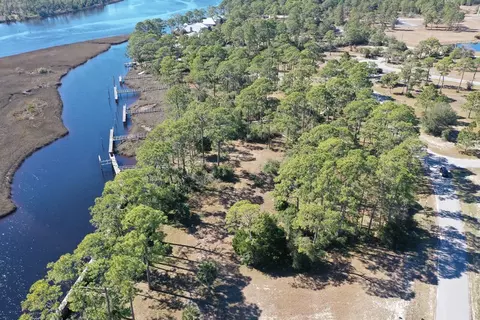 523 Shellys Loop Rd, Carrabelle, FL 32322 photo 5
