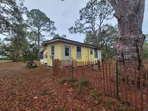1737 Spacey Dr, Carrabelle, FL 32322 photo 5