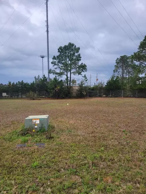 105 S Mariners Way, Carrabelle, FL 32322 photo 1