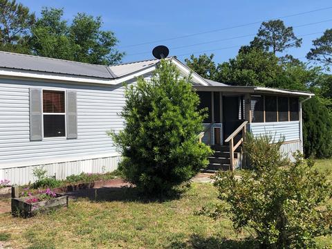 904 NE 2nd St, Carrabelle, FL 32322 photo 2