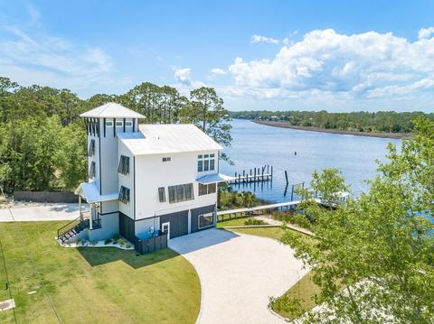 601 River View Dr, Carrabelle, FL 32322 photo 10