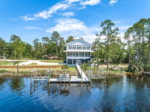 601 River View Dr, Carrabelle, FL 32322 photo 9