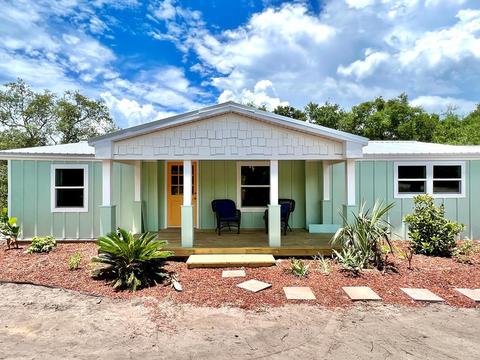 705 SE 7th St, Carrabelle, FL 32322 photo 1