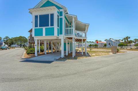 102 Haven Ct, Carrabelle, FL 32322 photo 2
