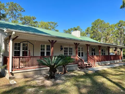 3761 Hwy 65, Eastpoint, FL 32328