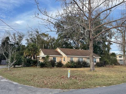 137 W Church Ave, Wewahitchka, FL 32465 - Movoto