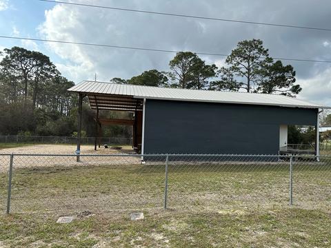 811 3rd St, Carrabelle, FL 32322 photo 2