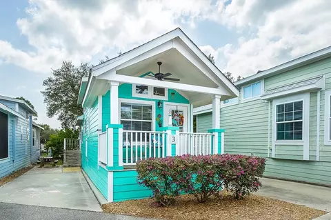 1843 Hwy 98 W #3, Carrabelle, FL 32322