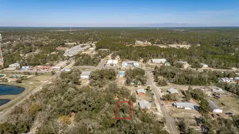 704 SE Ave D, Carrabelle, FL 32322 photo 3