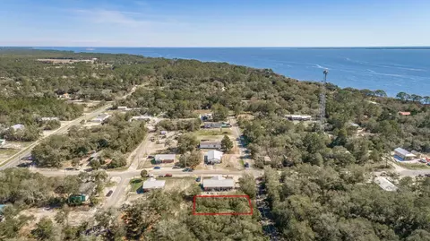 704 SE Ave D, Carrabelle, FL 32322 photo 4