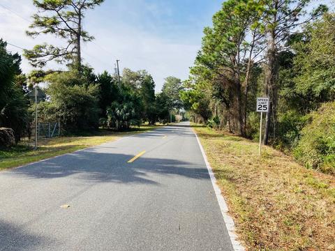 22 Oak St, Carrabelle, FL 32322 photo 2