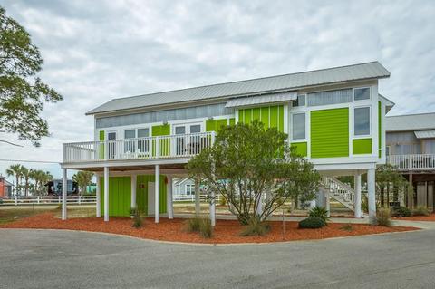 108 Haven Ct, Carrabelle, FL 32322 photo 1