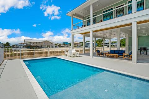 856 E Gulf Beach Dr, Saint George Island, FL 32328