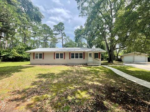8 Sunset Cir, Apalachicola, FL 32320