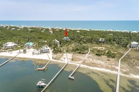 2067 Turpentine Trl, Saint George Island, FL 32328
