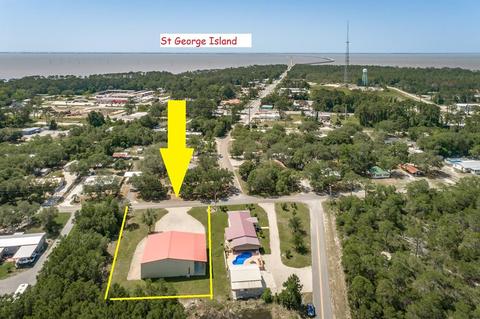247 Old Ferry Dock Rd, Eastpoint, FL 32328
