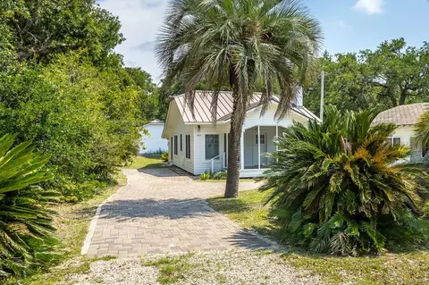 1208 Cr 30, Carrabelle, FL 32322 photo 2