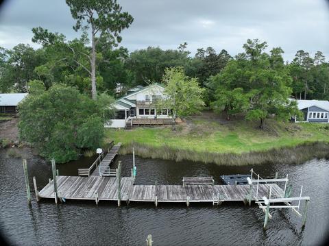 609 Riverview Dr, Carrabelle, FL 32322 photo 7