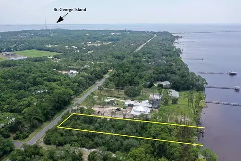 175 N Bay Shore Dr, Eastpoint, FL 32328