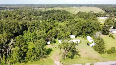 1644 Cr- 381, Wewahitchka, FL 32465
