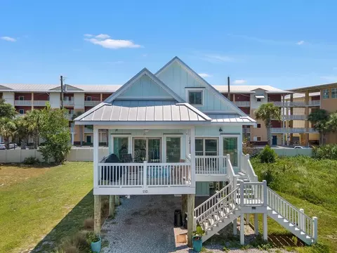 110 N 35th St, Mexico Beach, FL 32456