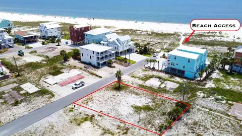 116 41st St, Mexico Beach, FL 32456