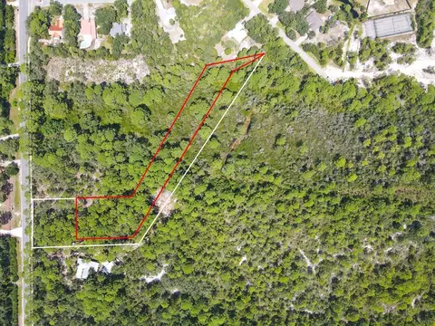 112 S Bay Shore Dr, Eastpoint, FL 32328