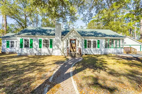 12 Sunset Cir, Apalachicola, FL 32320