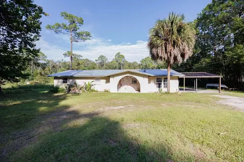 325 Bay City Rd, Apalachicola, FL 32320