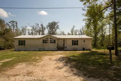 128 Pine Ave, Wewahitchka, FL 32465