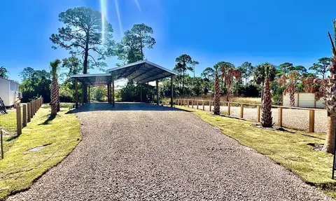 196 Sly St, Port St. Joe, FL 32456