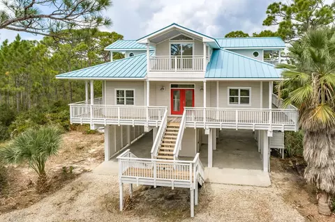 1947 Indian Harbor Rd, Saint George Island, FL 32328