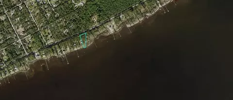 2640 Hwy 98 E, Carrabelle, FL 32322