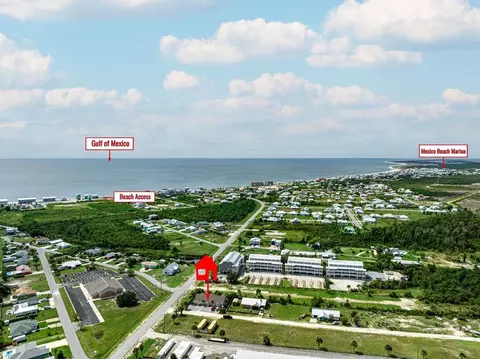 1100 B 15th St #B, Mexico Beach, FL 32456