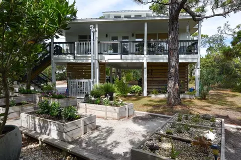 741 W Pine Ave, Saint George Island, FL 32328
