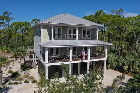 1456 Blueberry Rd, Saint George Island, FL 32328