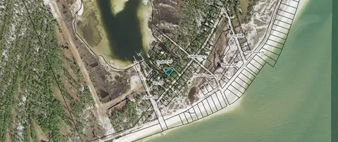 107 Anglers Rd, Carrabelle, FL 32322