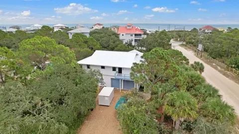 1180 W Pine Ave, Saint George Island, FL 32328